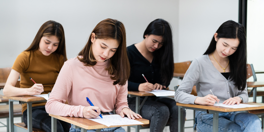 Approaching Analogies on the HSPT